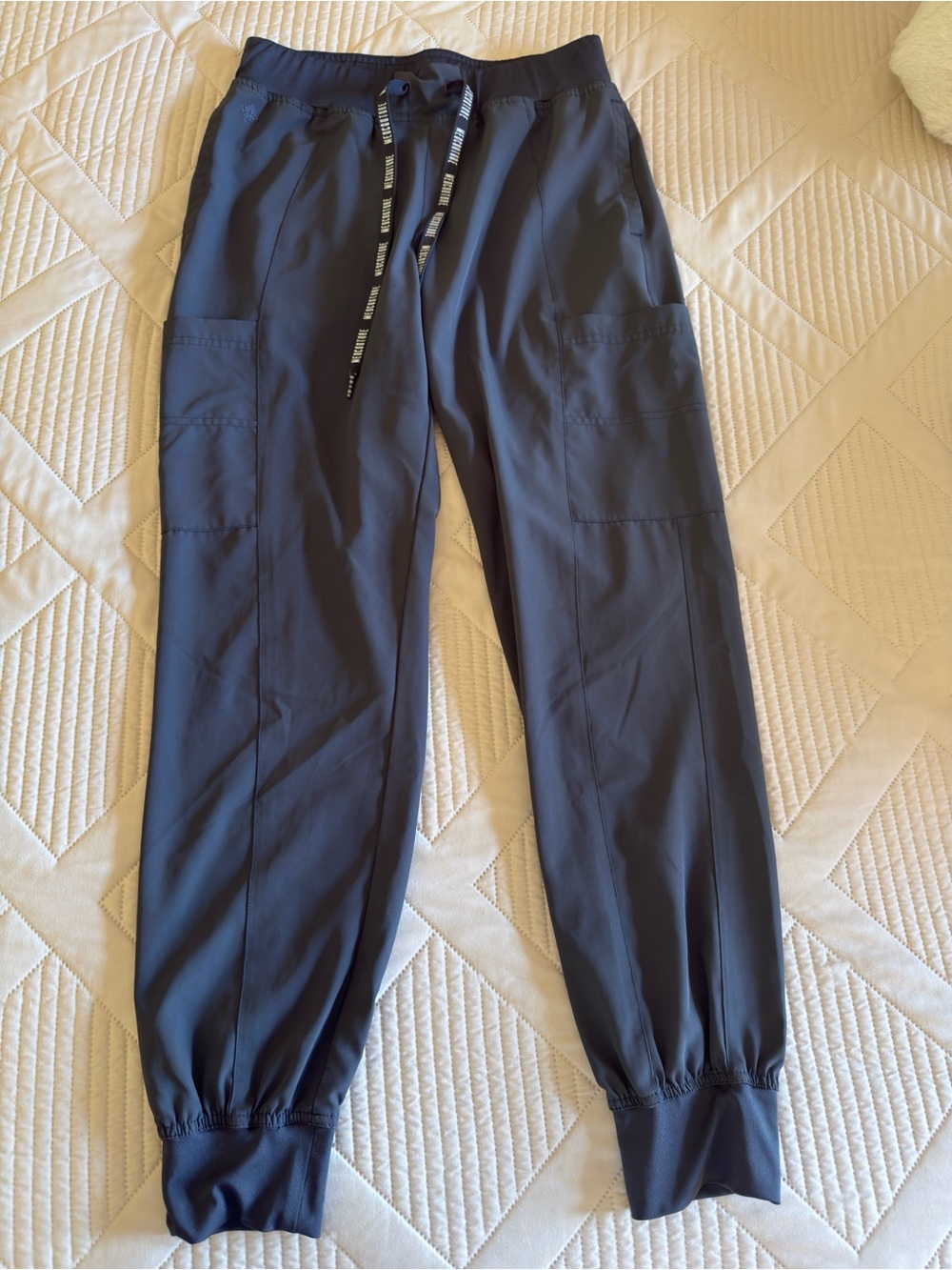 Womenβs Pewter Med Couture Peaches Jogger Scrub Pants